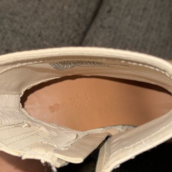 Universal Thread Ankle Boots Women's 6.5 Beige Side Zip Block Heel Square Toe - Picture 6 of 7